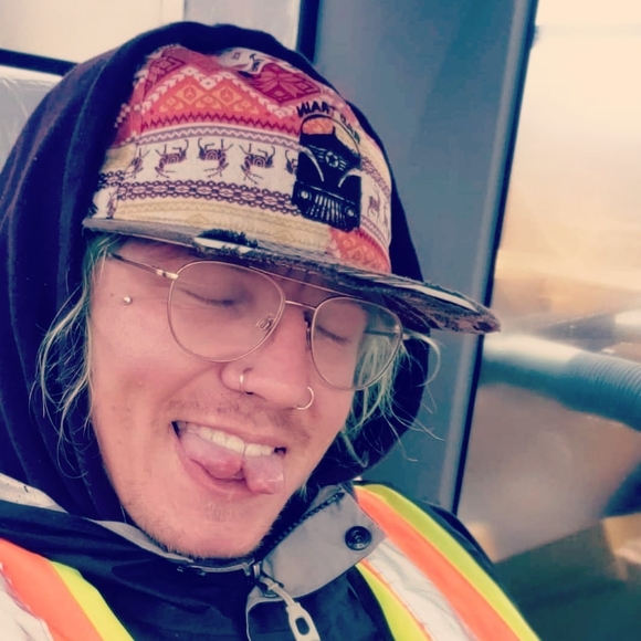 Meet your Posher, Thomas - Picture 1 of 1